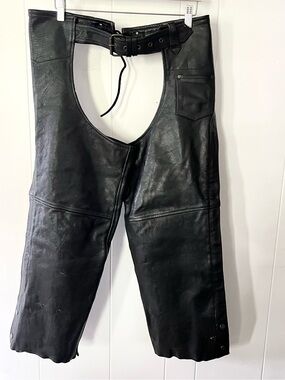 Screaming’ Eagle Black Leather Heavyweight Chaps Size XL SHORT